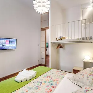 Appartement Elegant Behind The Colosseum, Rome