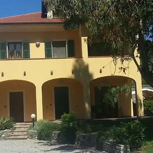 https://villa-cristina.hotelitalianriviera.com